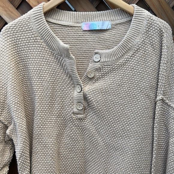 Free People Beach Knit Sweater Oversized Resortwear Casual Minimalist Sz XSmall - Picture 2 of 7